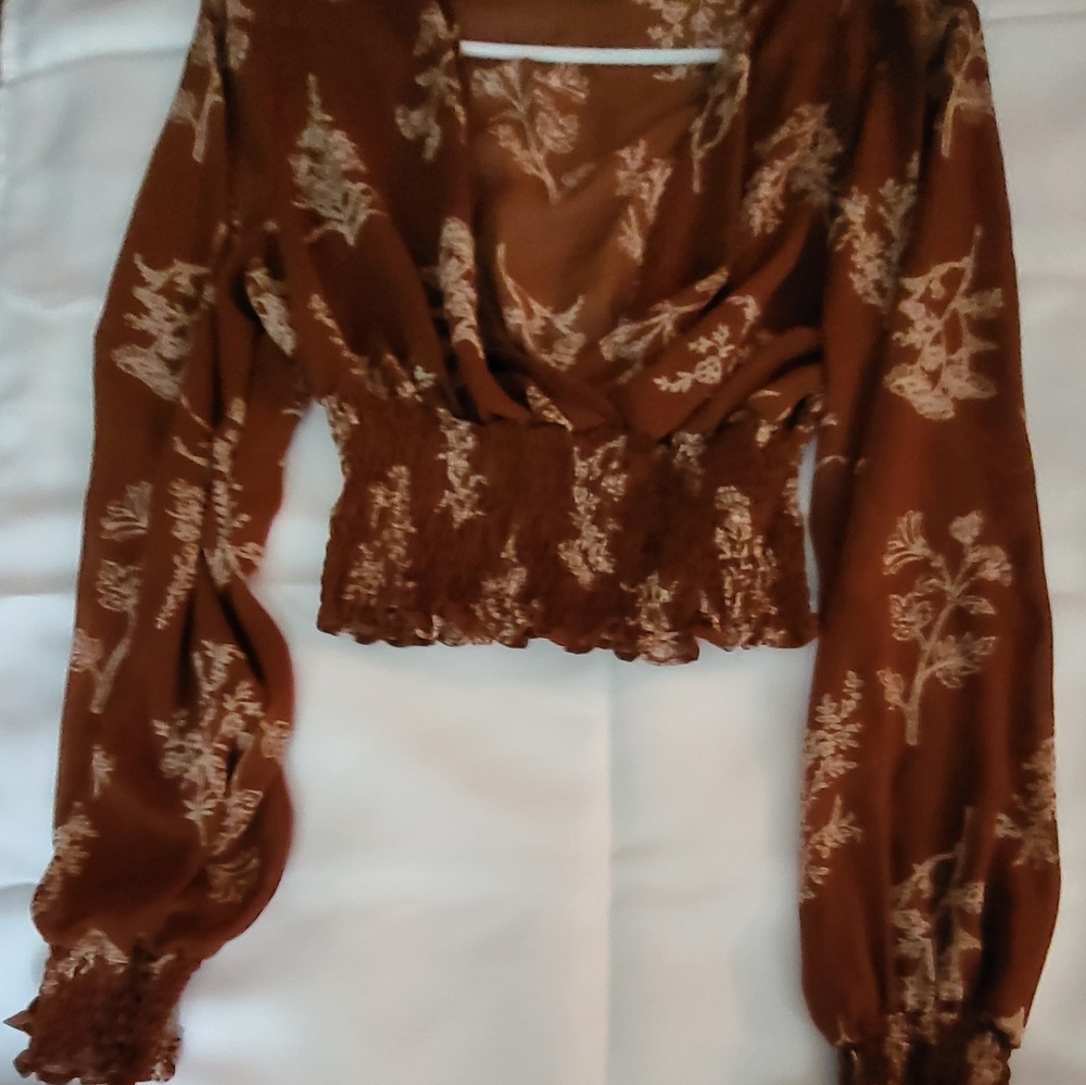 Juniors silky long bello sleeve blouse